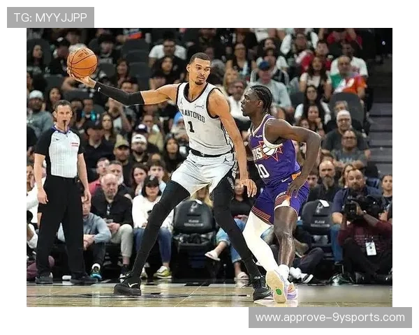 NBA季后赛格局突变球星爆发引发联盟新一轮争冠悬念